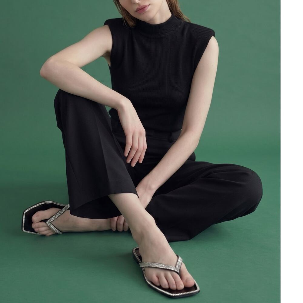 Lauren Lorraine Black Square Toe Thong Sandals 7.5 Minimalist Y2K NIB - Picture 2 of 6